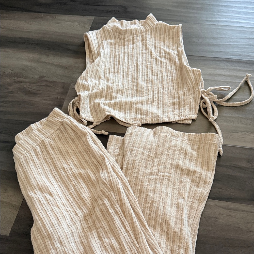 ASOS Cream Ribbed Knit Set - Picture 2 of 6